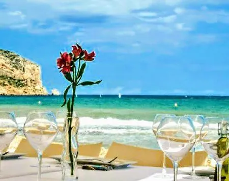Bright Spacious 2 Bdr Apt, Near Arenal , + Free Parking Javea